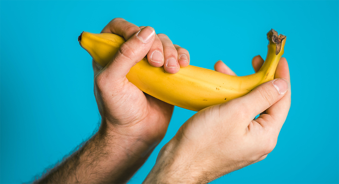 Lingam Massage Banana in Hand